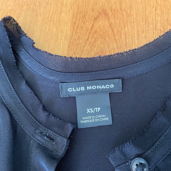 Club Monaco XS black long-sleeve blouse with ruffled sleeves - Picture 2 of 4